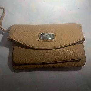Nine West beige wristlet
